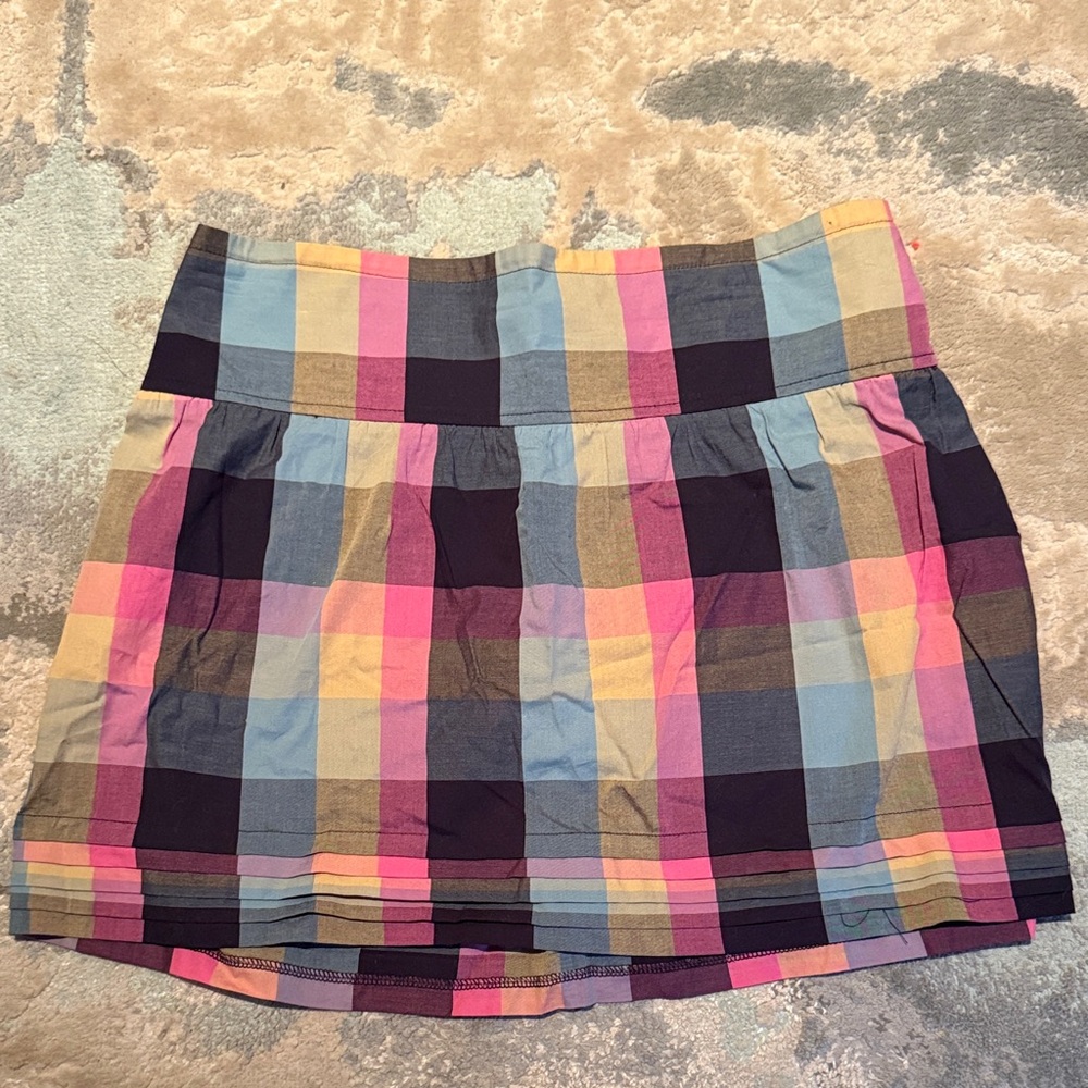 Chic Plaid Mini Skirt in Pink and Blue